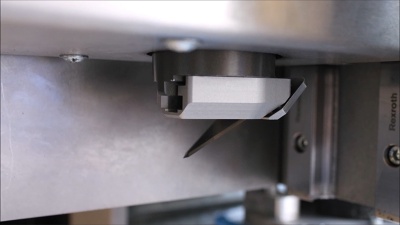 Knife cutting